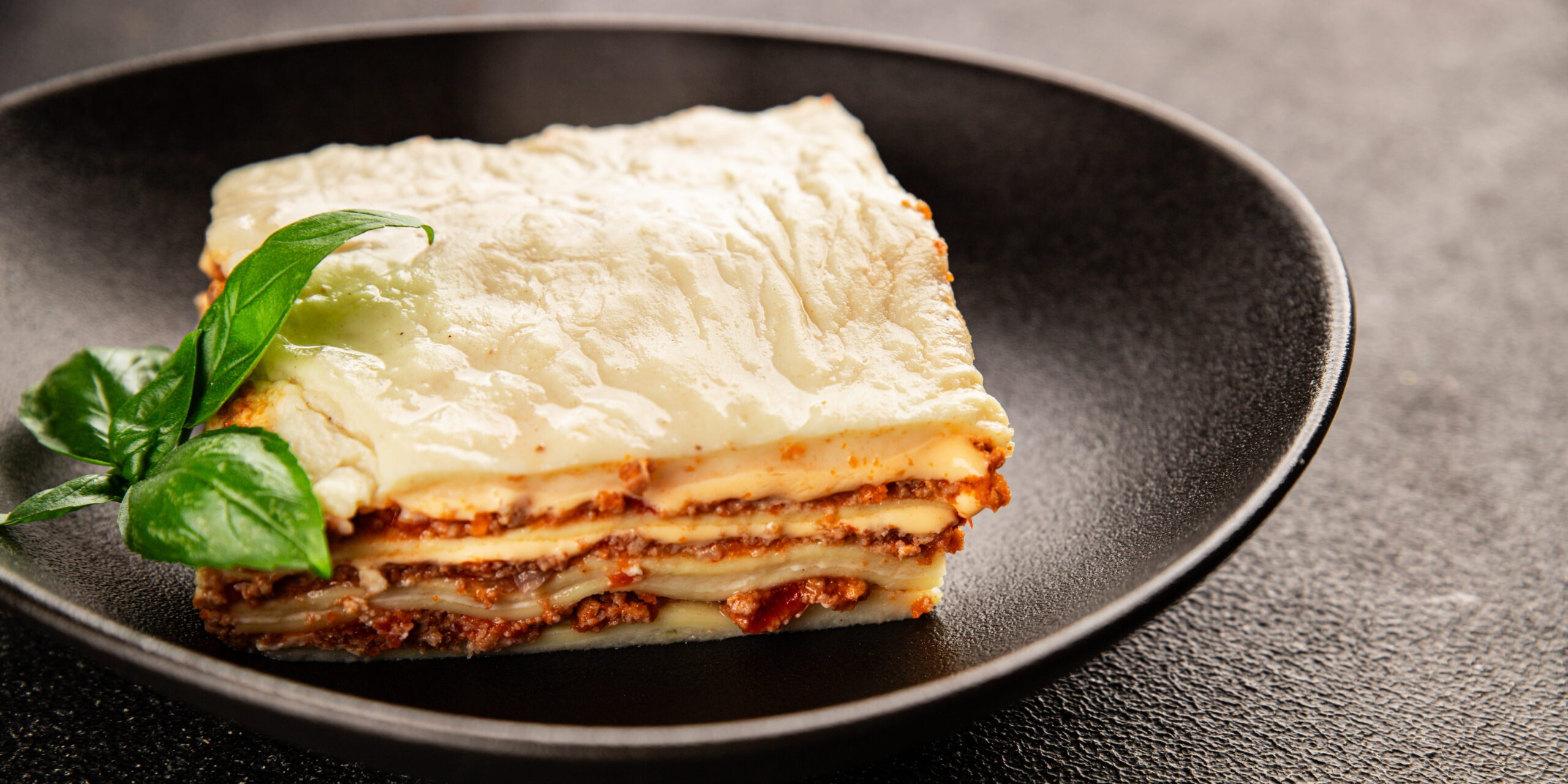lasagna with b&eacute;chamel sauce